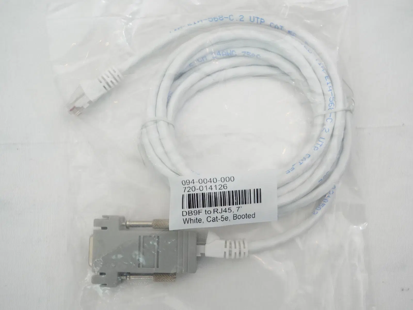 Juniper 720-014126 Console Cable DB9F-RJ45 2.1m White (New)